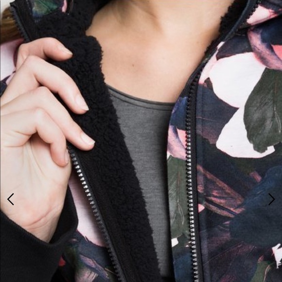 ☃️ Roxy Frost Technical Zip-Up Hoodie Sherpa ☃️ - Picture 5 of 7